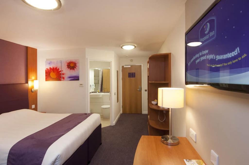 Premier Inn Edinburgh Hotels