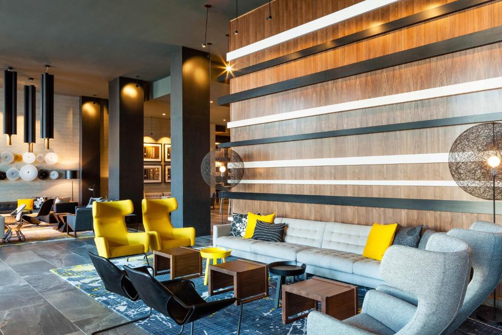 Le Meridien Charlotte - 5 Most Famous Hotels in Charlotte, North Carolina