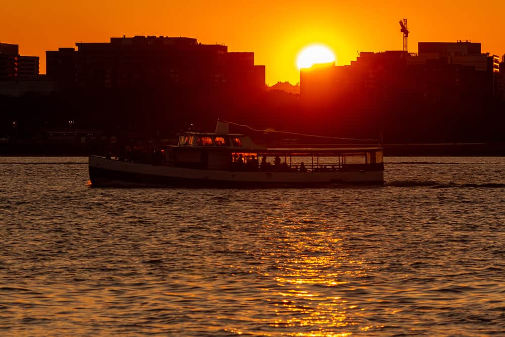 Cruises on the Potomac River