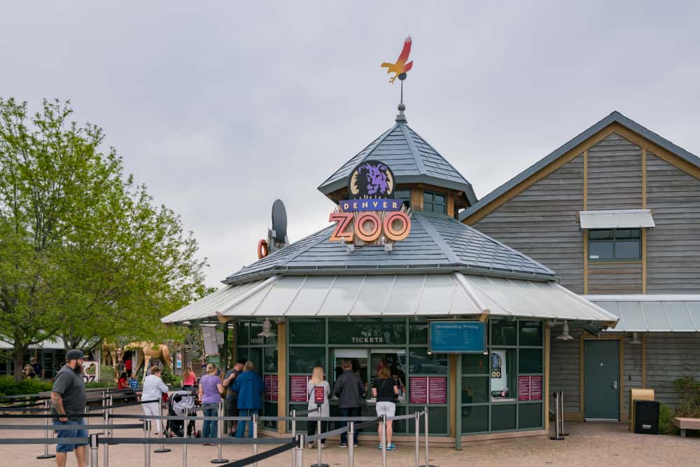 Entrance of the Denver zoo 