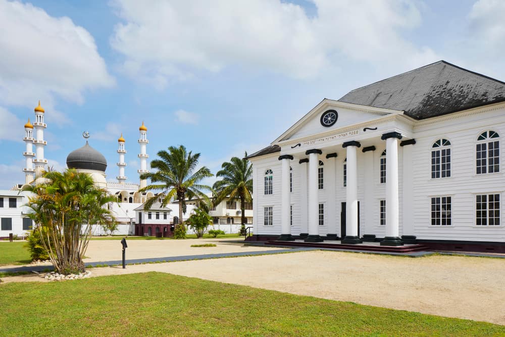 The synagogue Neve Shalom and the Mosque 'Keizerstraat' in Paramaribo, Suriname