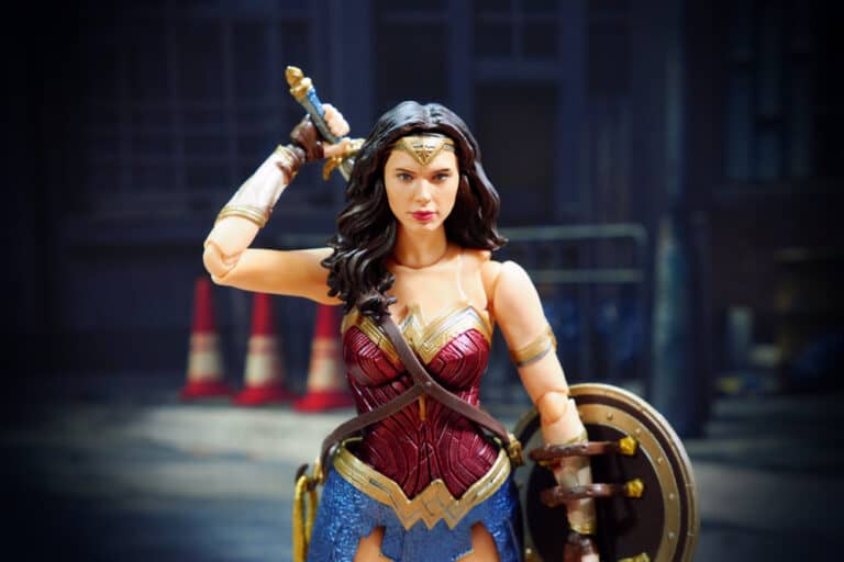 How tall is Wonder Woman? Wonder Woman Height, Age, Weight and Much