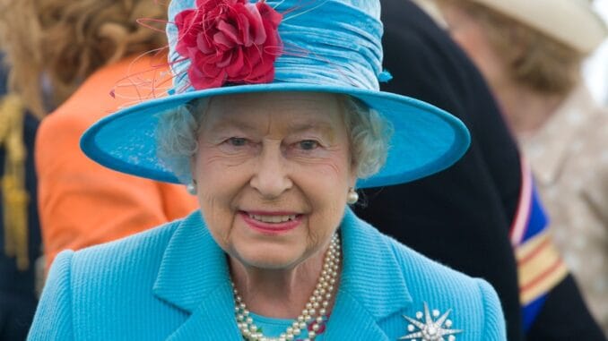 How tall was Queen Elizabeth II? Queen Elizabeth II Height, Age, Weight and Much More