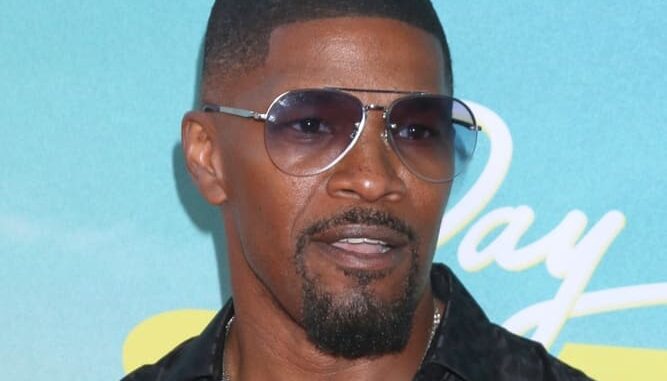 How Tall Is Jamie Foxx? Jamie Foxx Height, Age, Weight And Much More