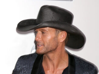 How Tall Is Tim McGraw? Tim McGraw Height, Age, Weight And Much More